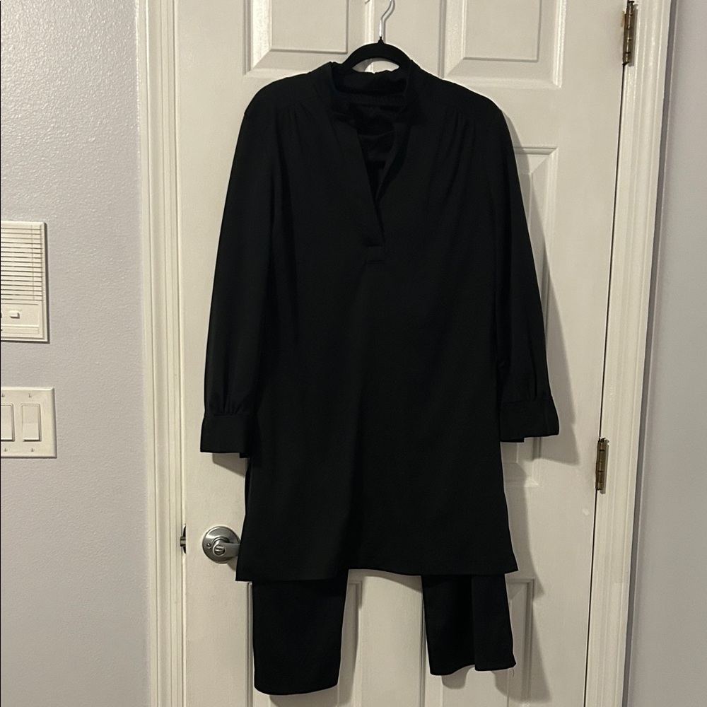 PANT SUIT Black Long Sleeve Tunic and Pants Set